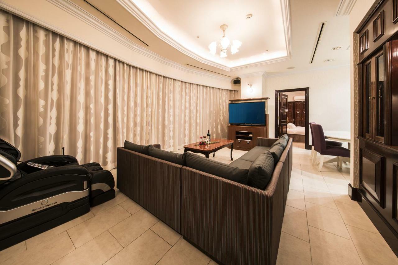 Hotel Alps (Adults Only) Osaka Bagian luar foto