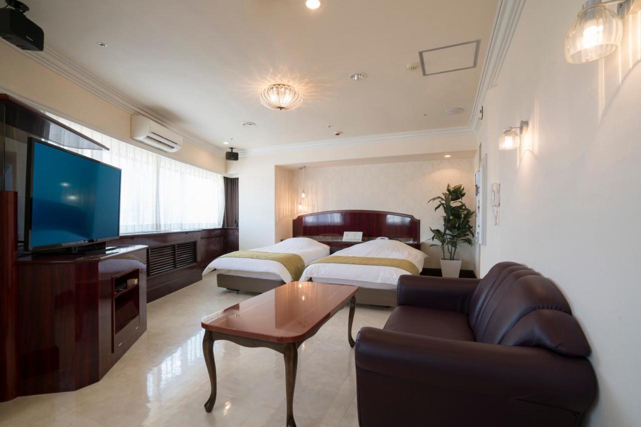 Hotel Alps (Adults Only) Osaka Bagian luar foto
